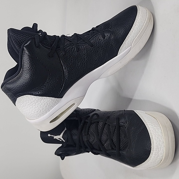 Jordan Flight Tradition Black and White Men's Sneakers 13 - Picture 2 of 7